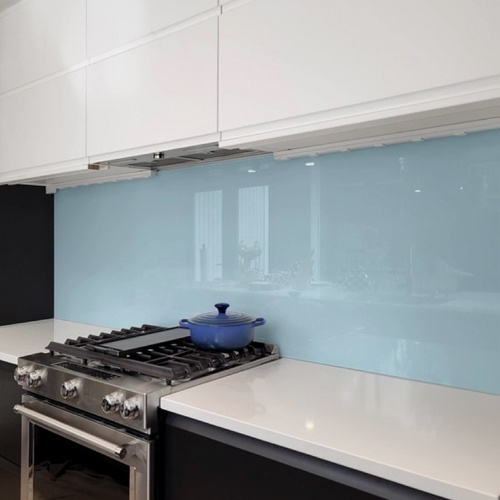 Kitchen backpainted glass backsplash