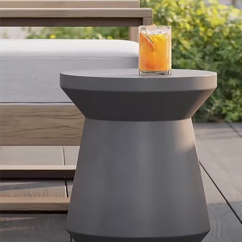 How to choose outdoor concrete furniture for coastal hotels