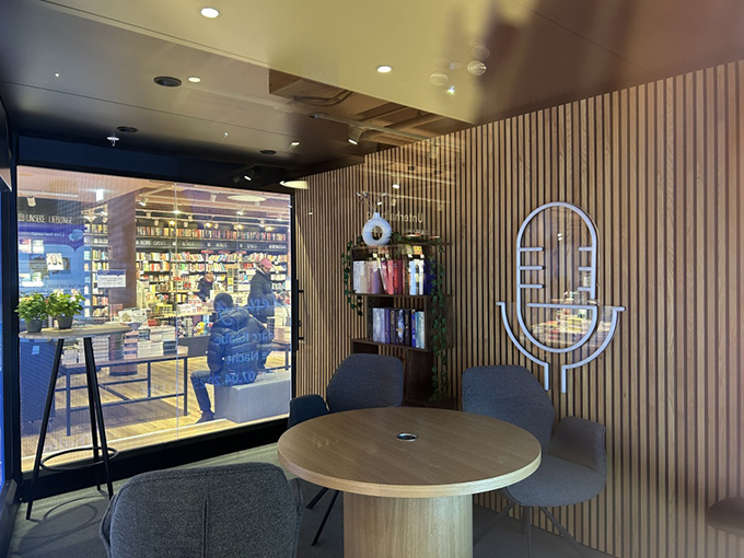 furniture table and chair for social center