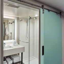 Bathroom Glass Sliding Door in Marriott Hotel