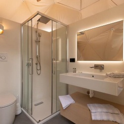 Bathroom Vanities and Shower Rooms for Hotels, Resorts and Glamping Projects