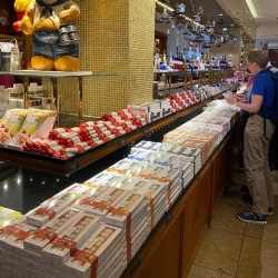 Display Fixture The Niederegger store in Lübeck