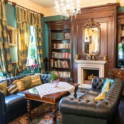 Tufted Chesterfield Sofa for Boutique Hotel Project